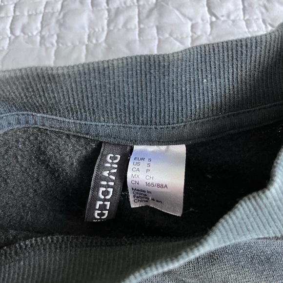 H&M crop sweater - Picture 2 of 3